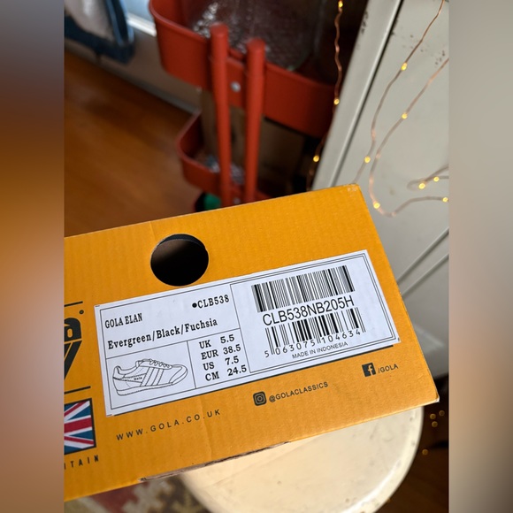 Gola Women's Elan Leather Sneaker Evergreen/Black/Fuchsia - Picture 15 of 16